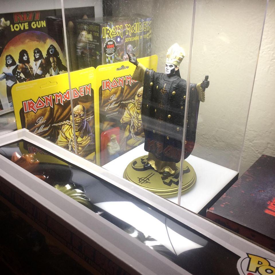 Papa`s Rock and Roll Parlor