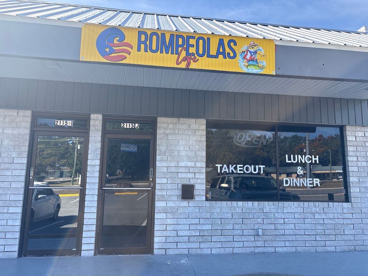 Rompeolas Cafe
