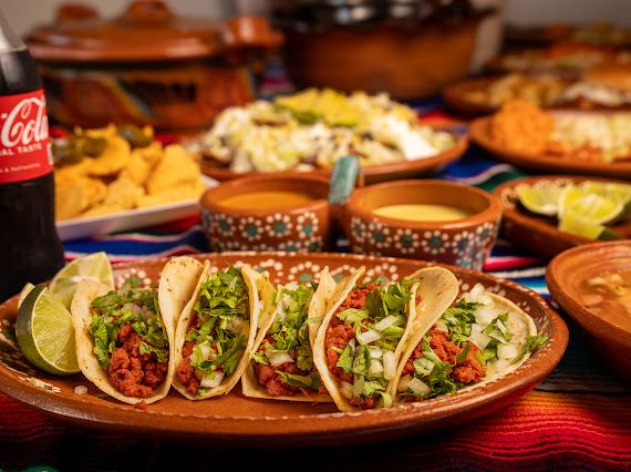 Tacos y antojitos los 4 auces