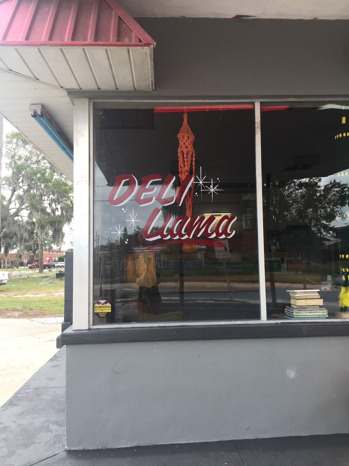 The Deli Llama, Cafe.- Espresso & Sandwiches