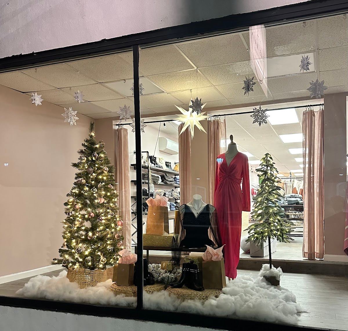 343 Main Boutique