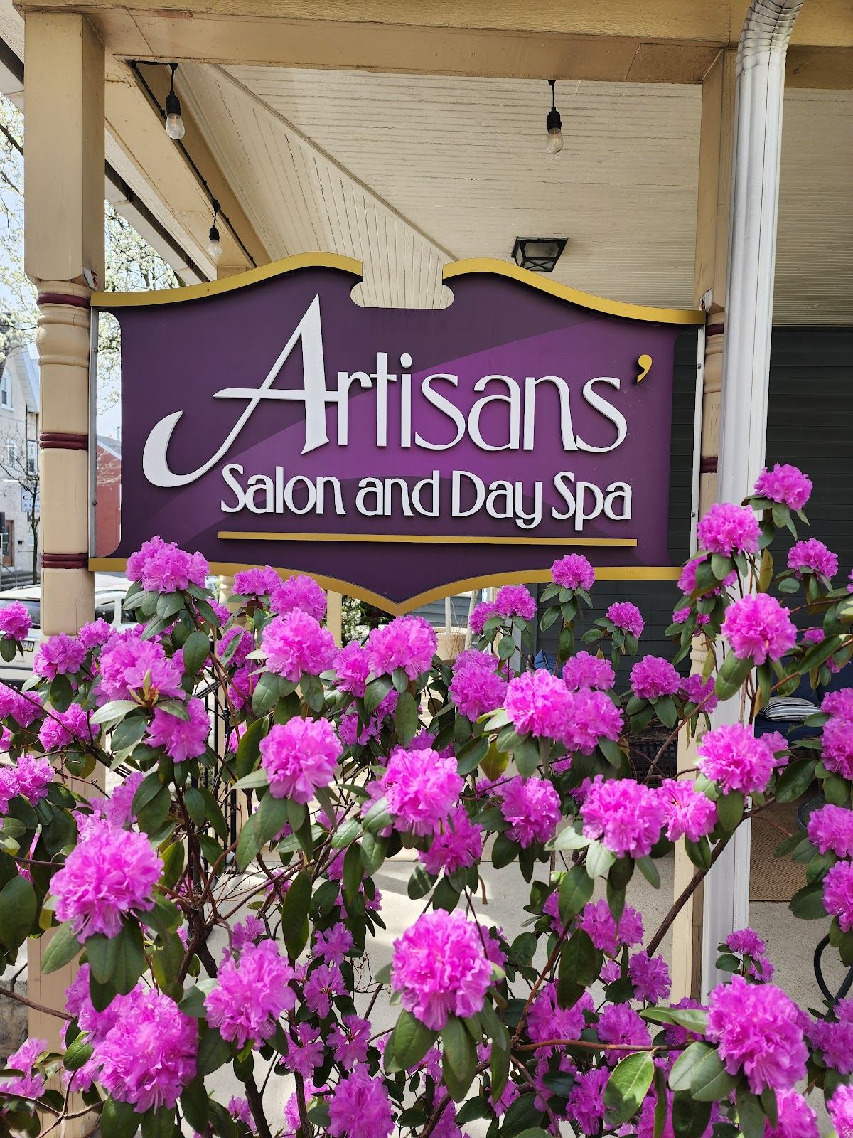 Artisans' Salon and Day Spa