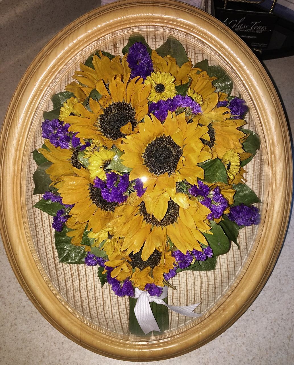 Faye's Flowers - Bouquet and Flower Preservation