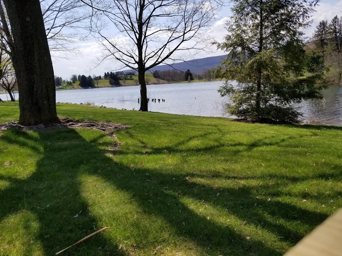 Leaser Lake Park