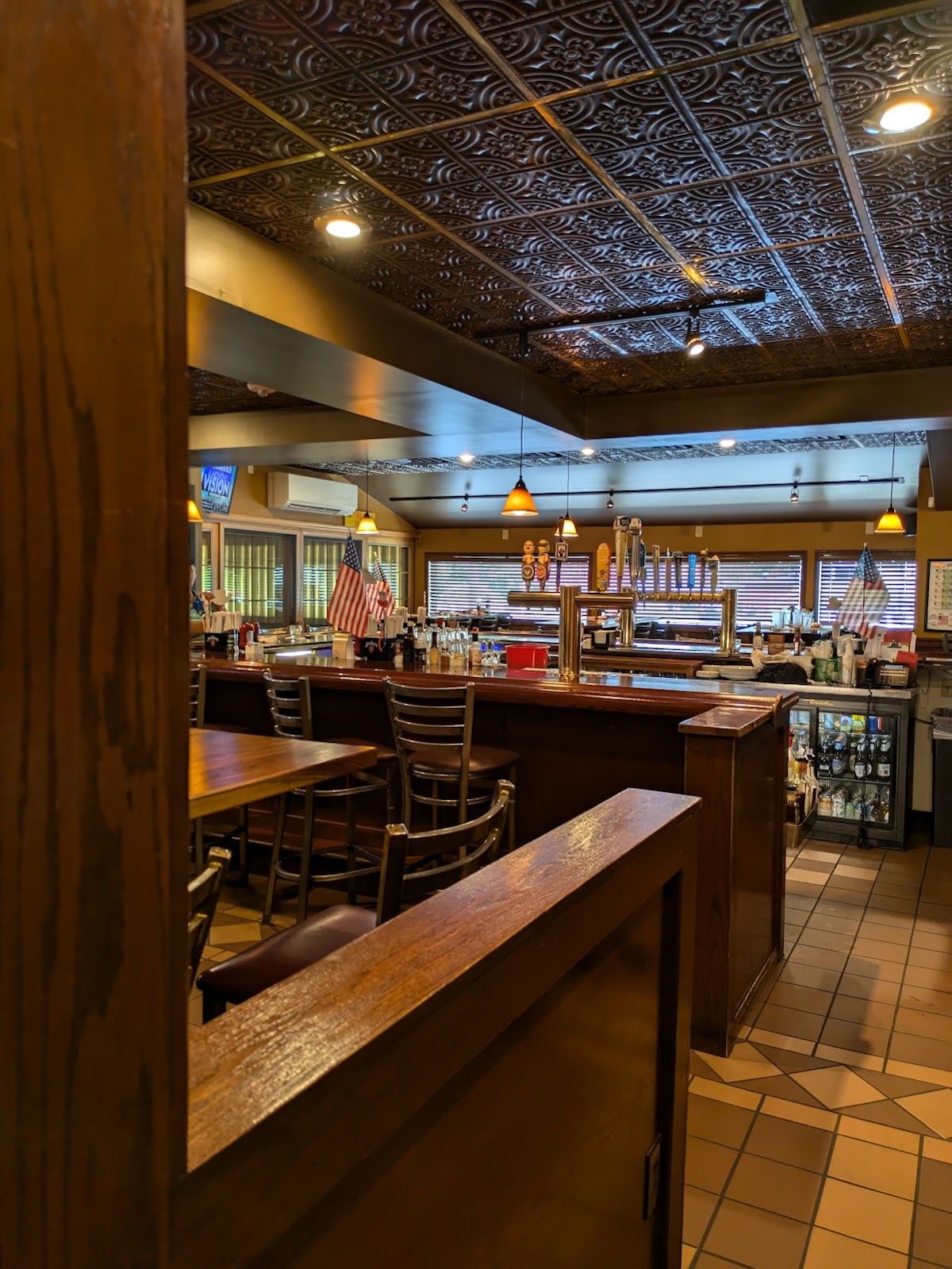 Ozgoods Neighborhood Grill & Bar
