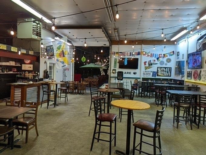 Spectators Bar & Grille