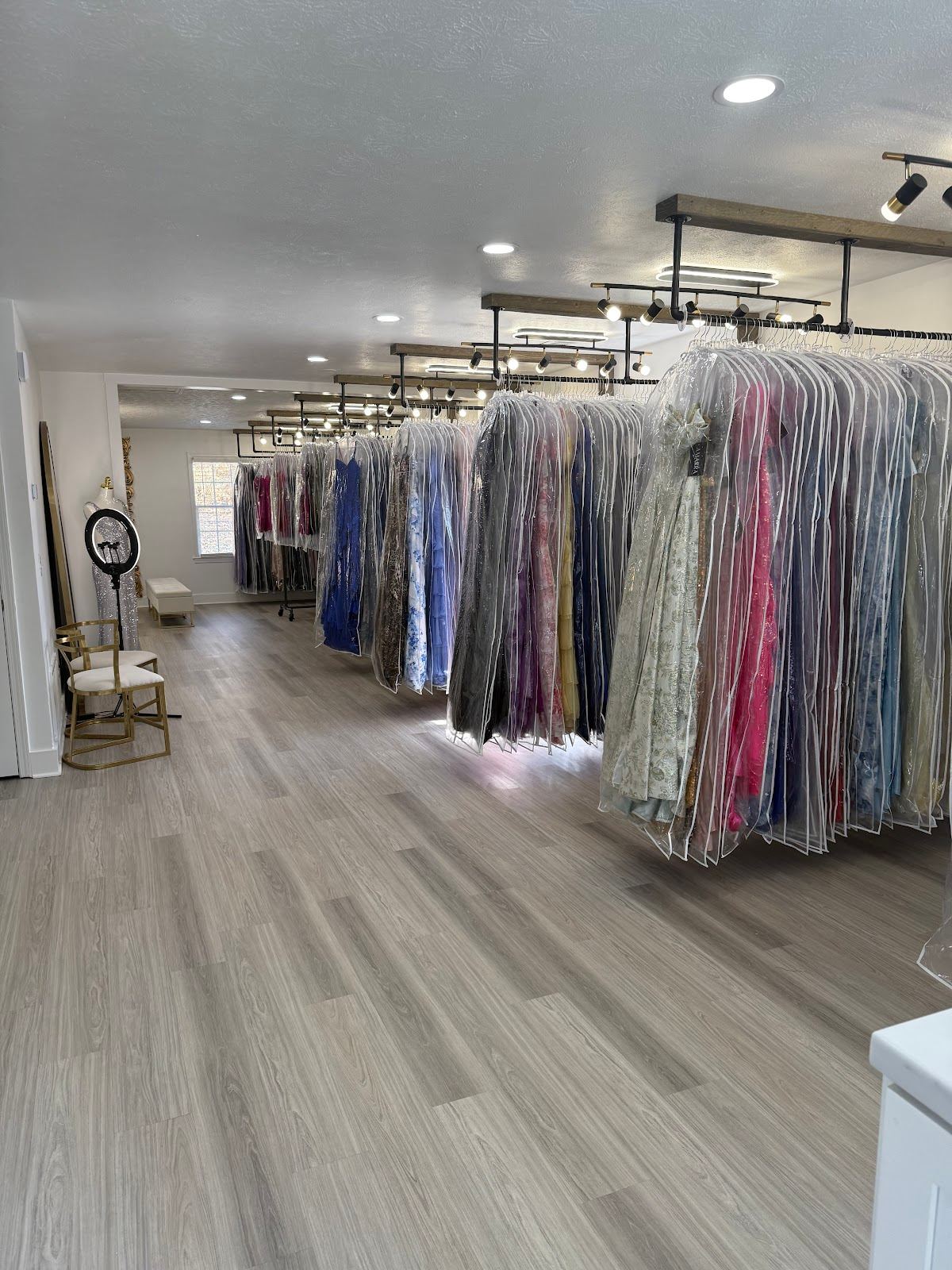 Glimmer & Grace Dress Boutique