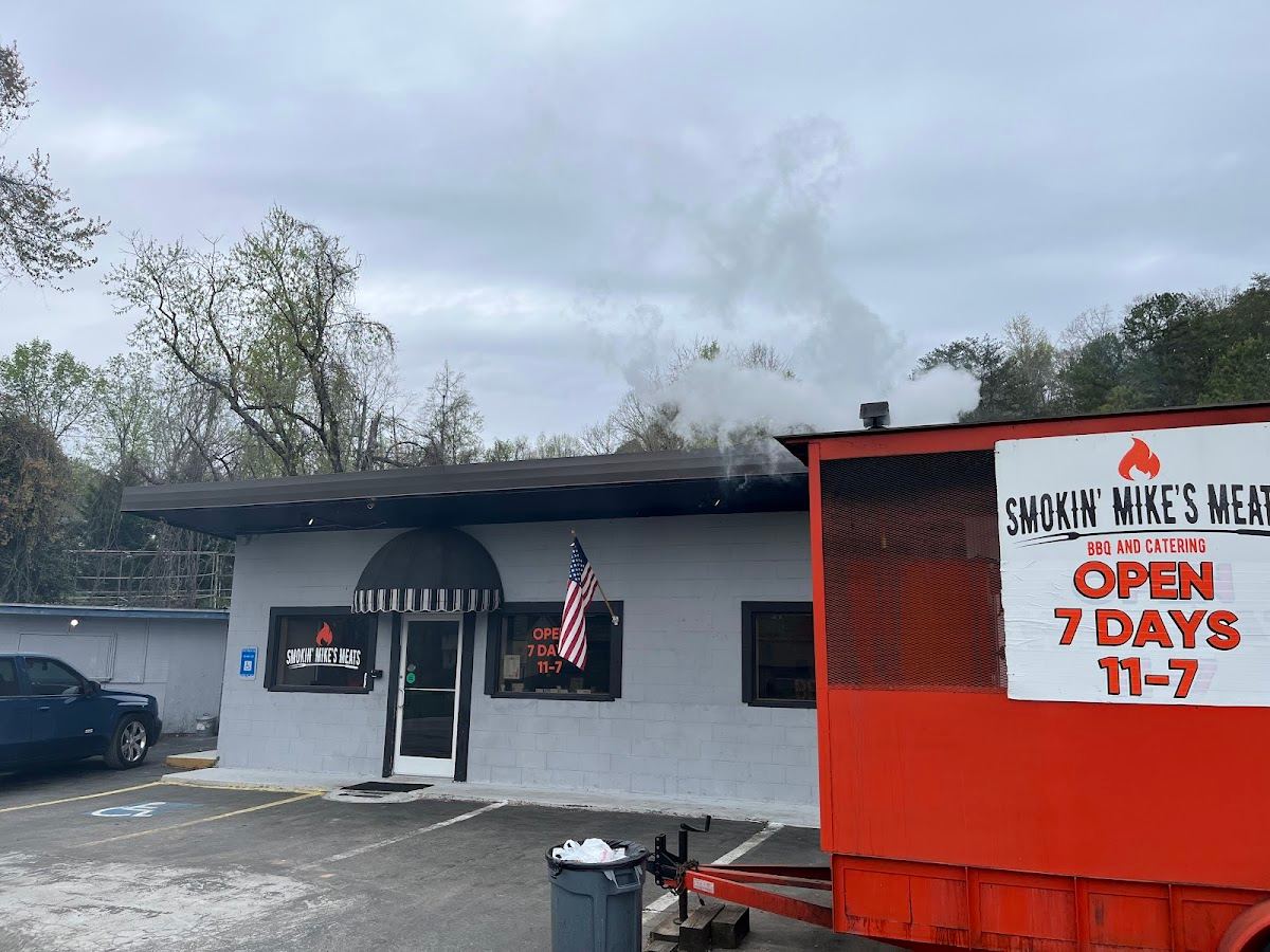 Smokin' Mike's Meats