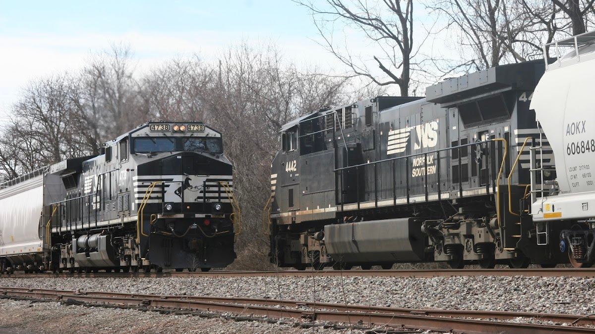Railfan Location: Lenox Tower