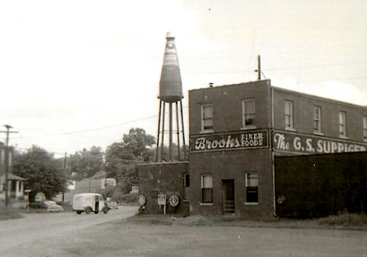 Worlds Largest Catsup Bottle
