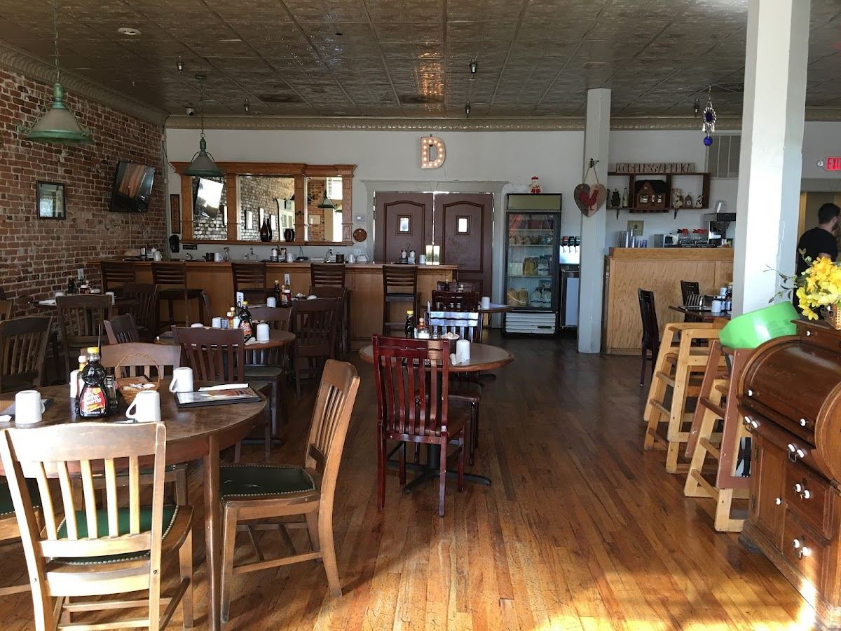 D's Breakfast & Burgers