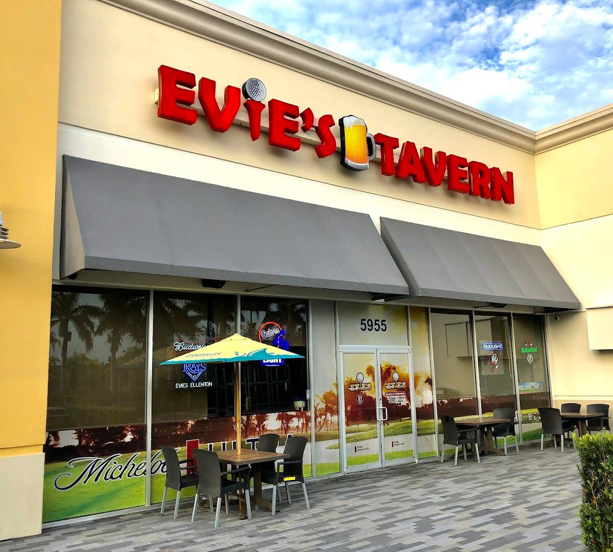 Evies Tavern Ellenton