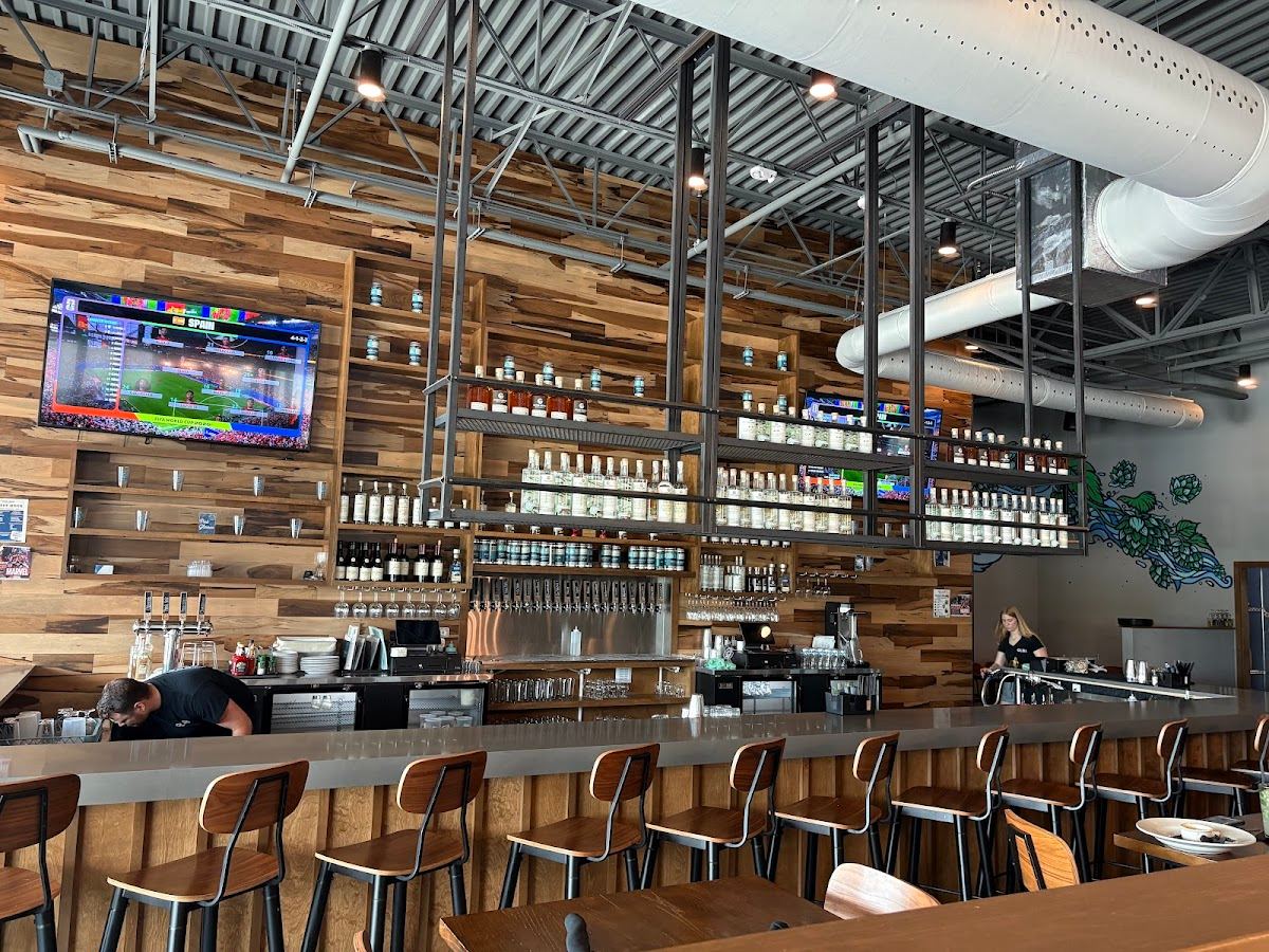 Good Liquid Brewing - Parrish Creekside Commons