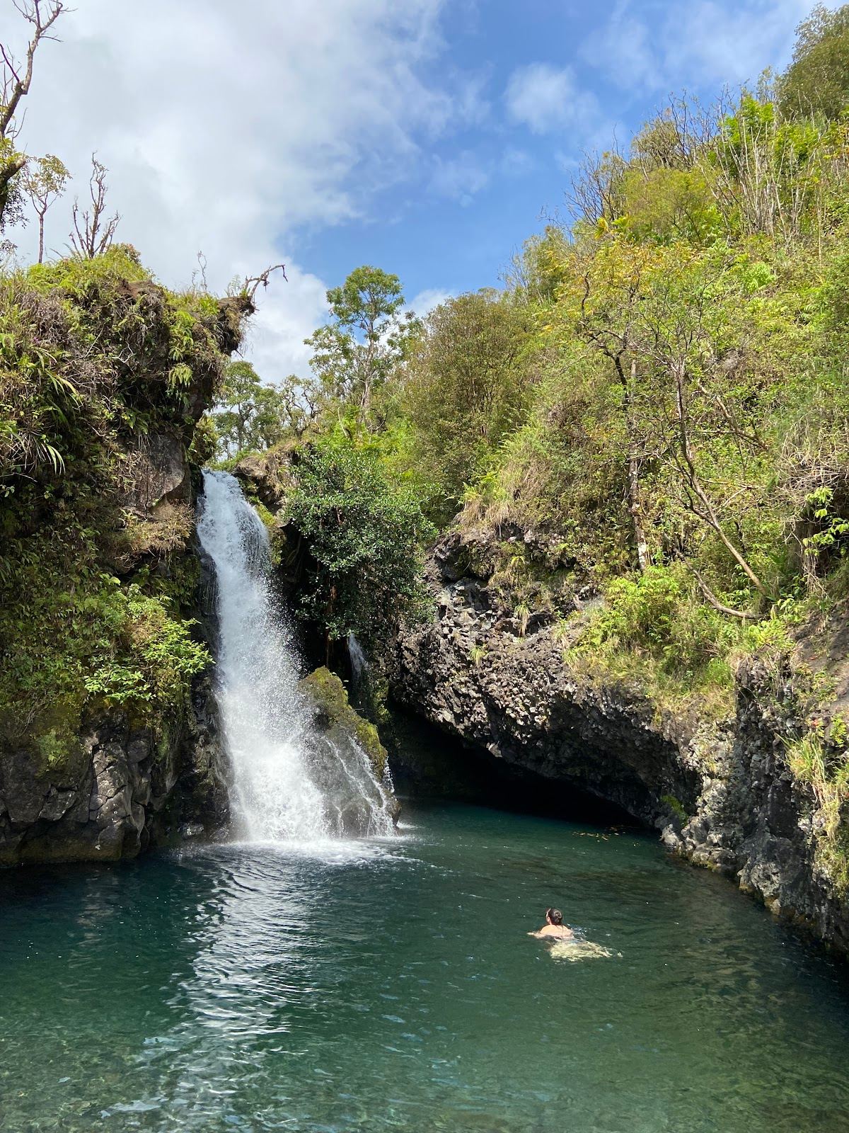 Hanawi Falls