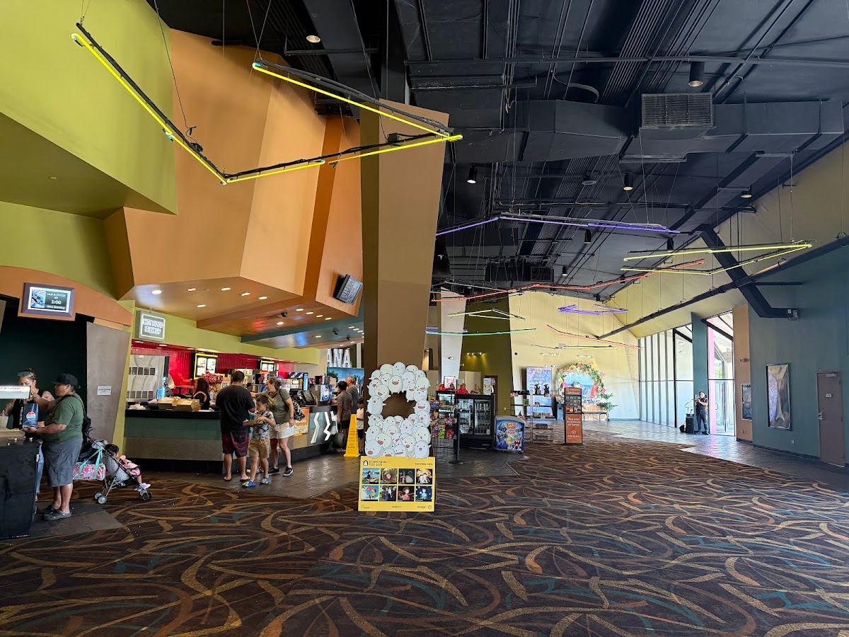 Regal Maui Mall
