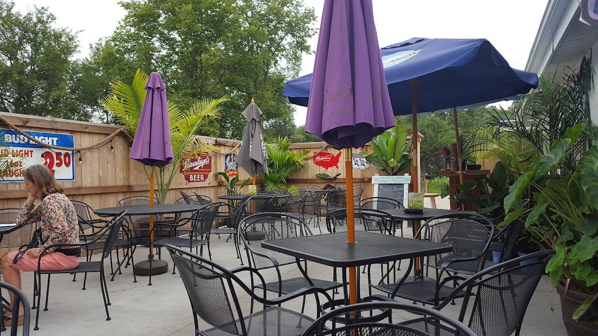 Lake Road Inn