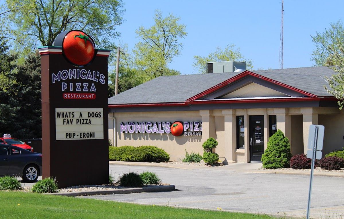 Monical's Pizza