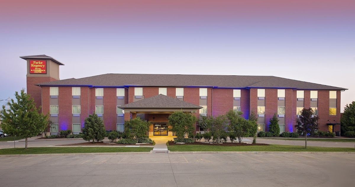 Parke Regency Hotel & Conference Center