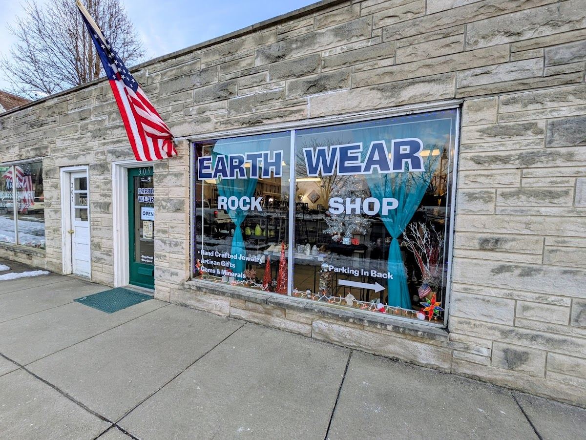 Earth Wear Rock Shop