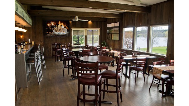Lakes Restaurant & Pub