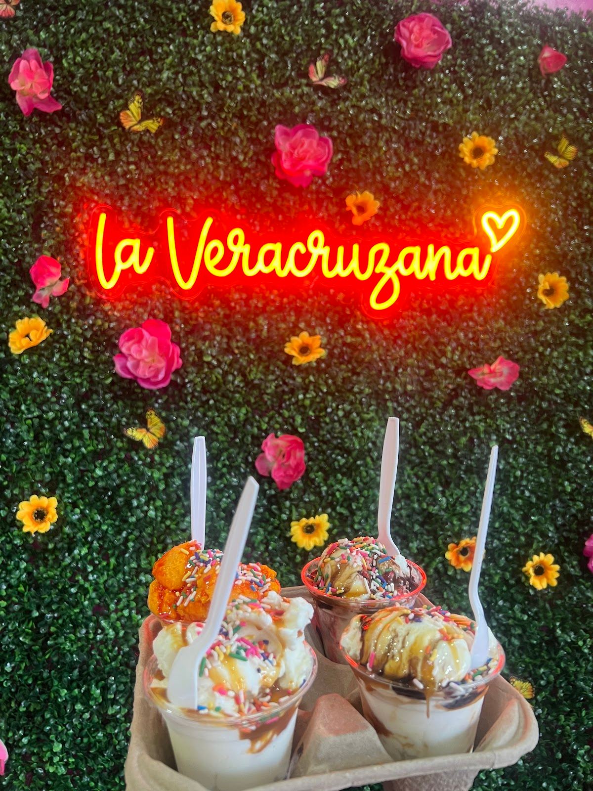 La Veracruzana Paleteria Y Neveria