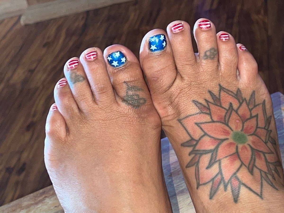 Happy Nails & Spa