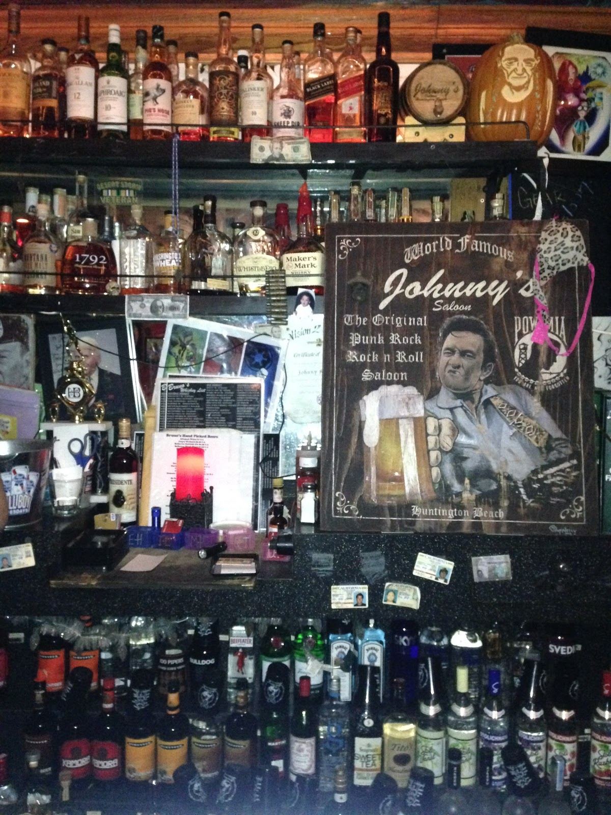 Johnny's Saloon & Pizzeria