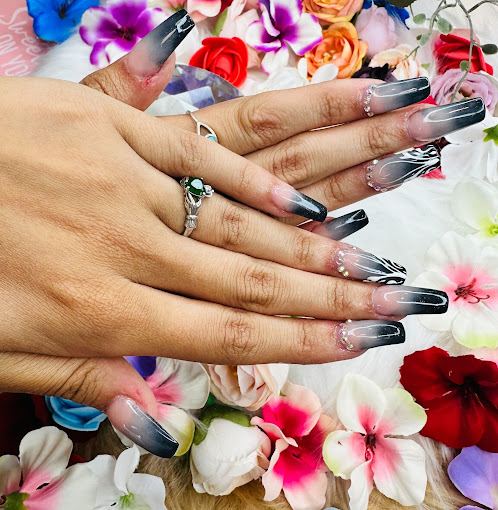 Luxe Nails & Spa