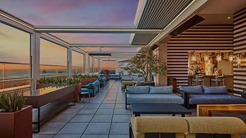 Offshore 9 Rooftop Lounge