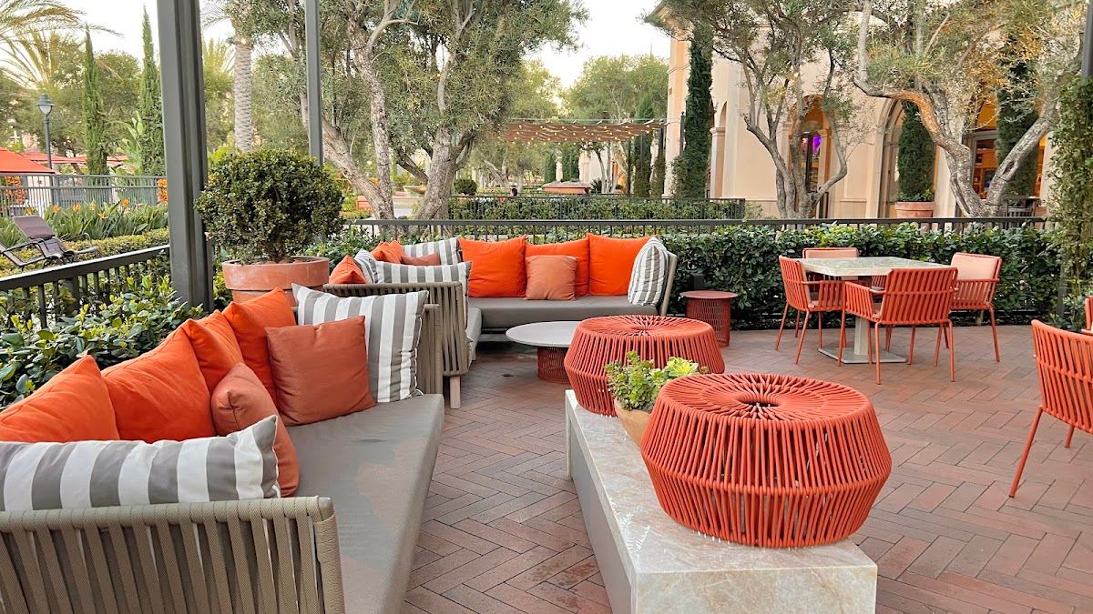 Promenade Cafe and Market