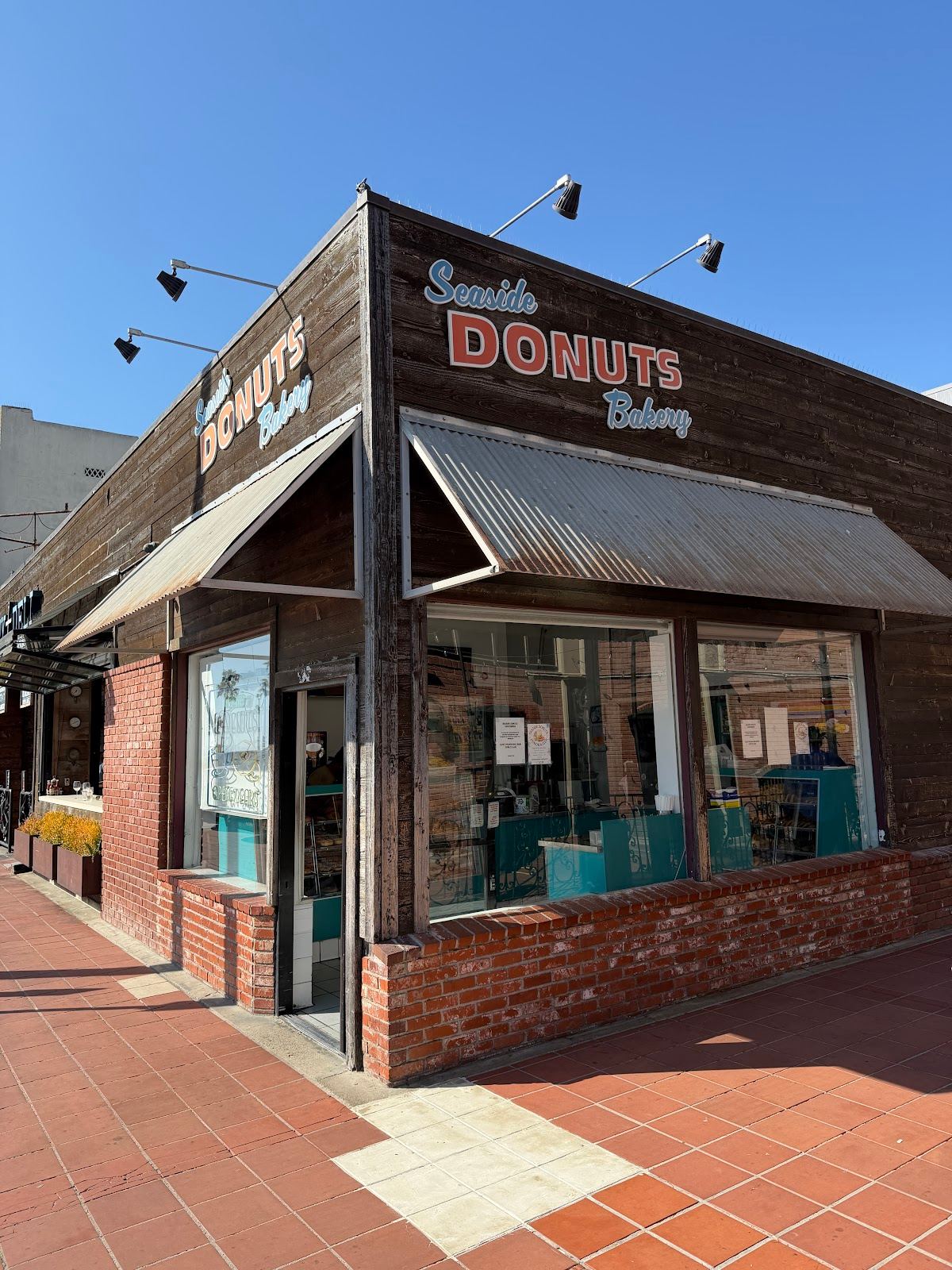 Seaside Donuts Bakery