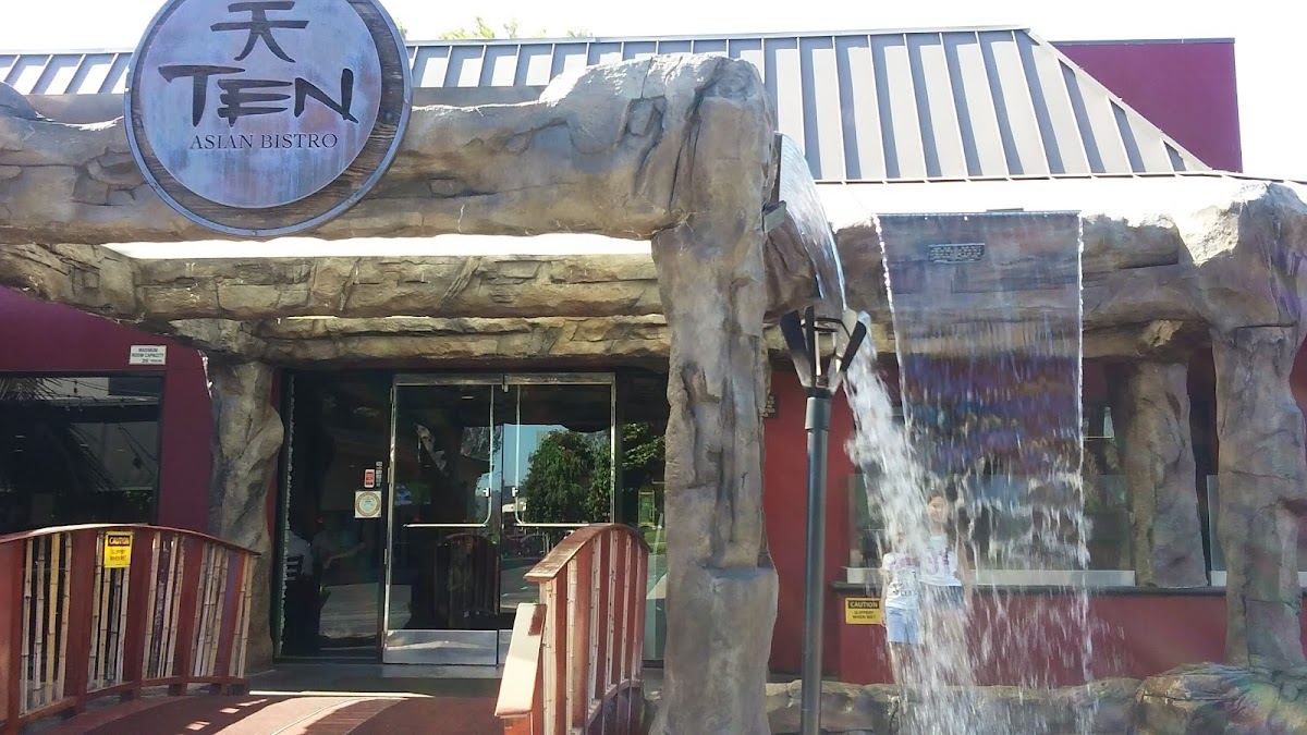 TEN Sushi + Cocktail Bar