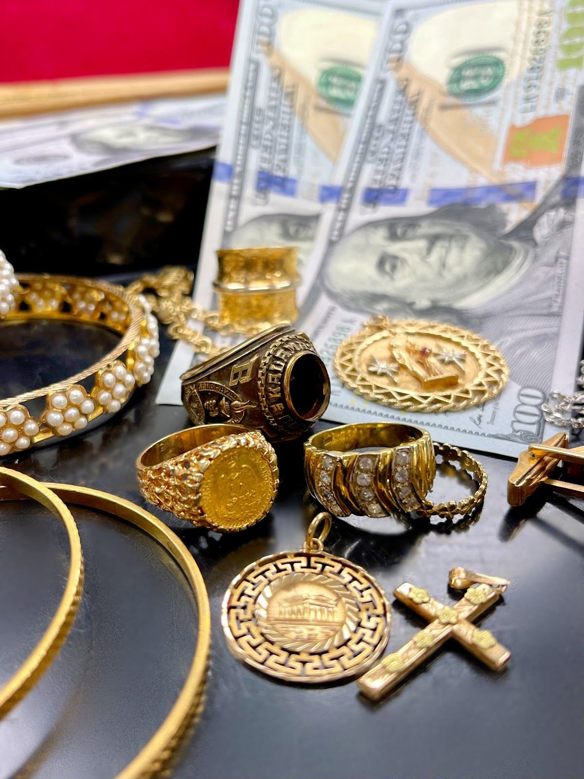 The Jewelry Box Estate Buyers