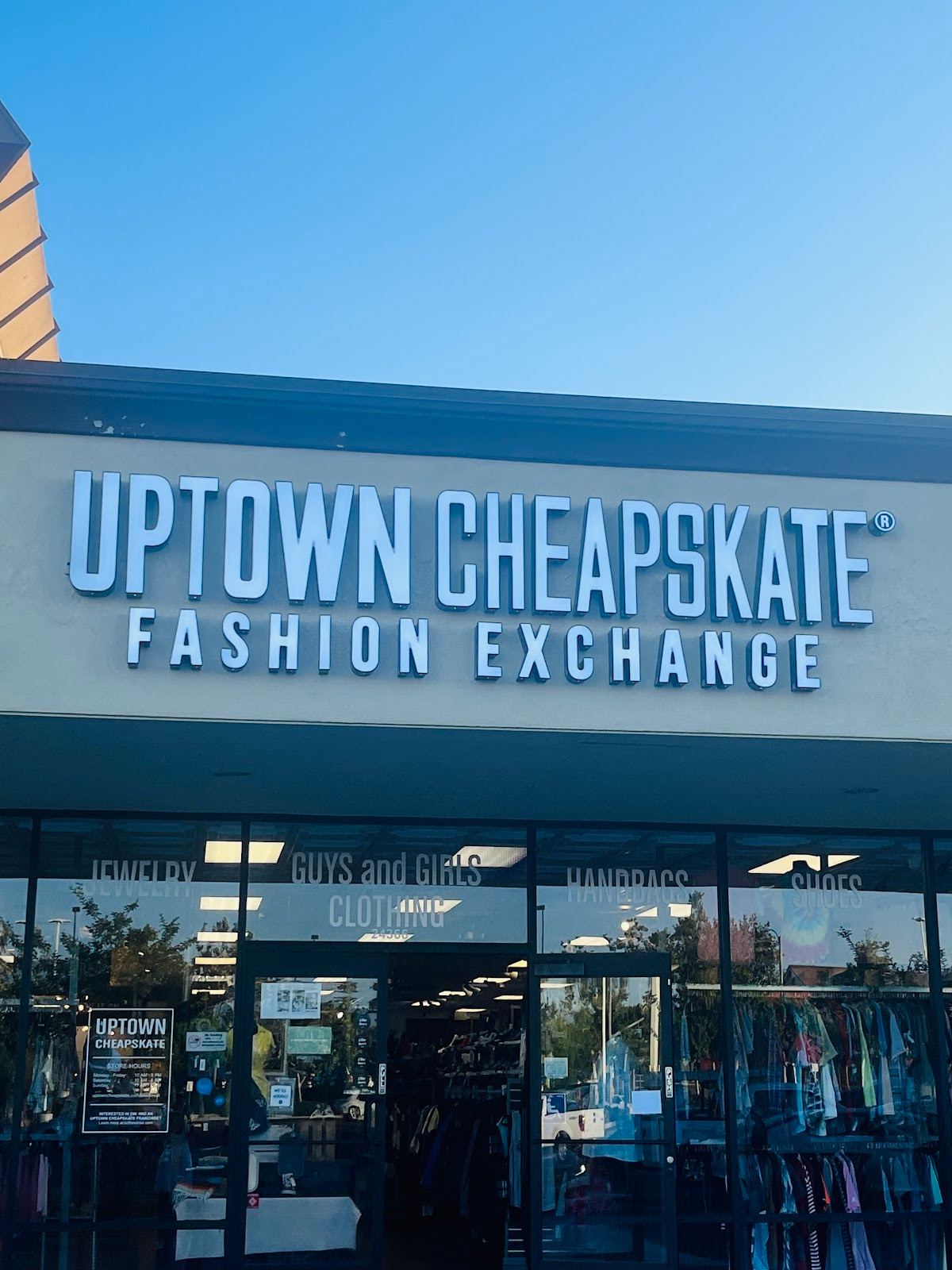 Uptown Cheapskate Lake Forest