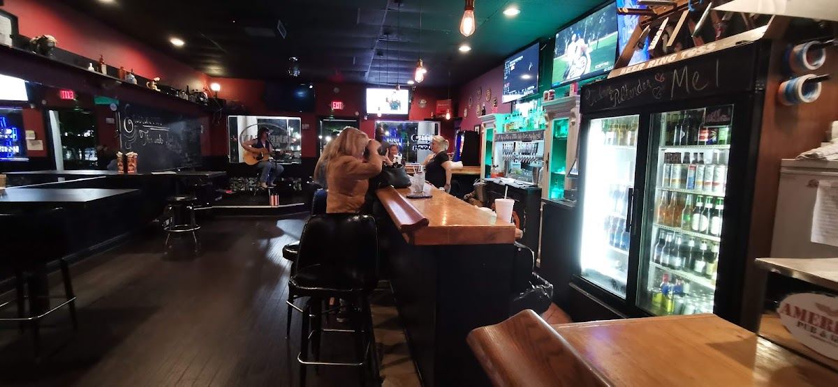 American Pub & Grill