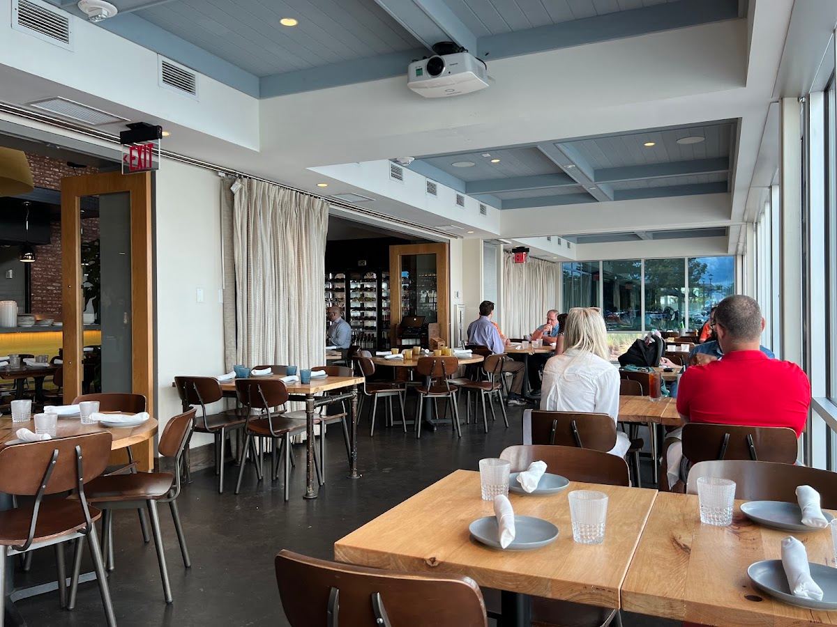 Canvas Restaurant & Market