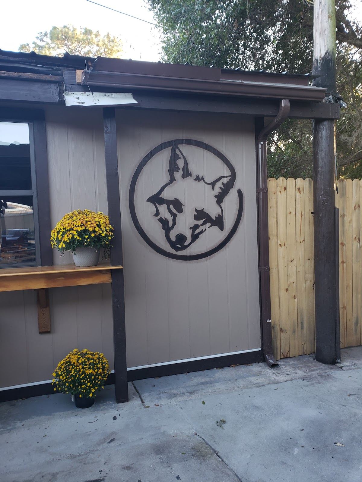 Foxhead Lounge