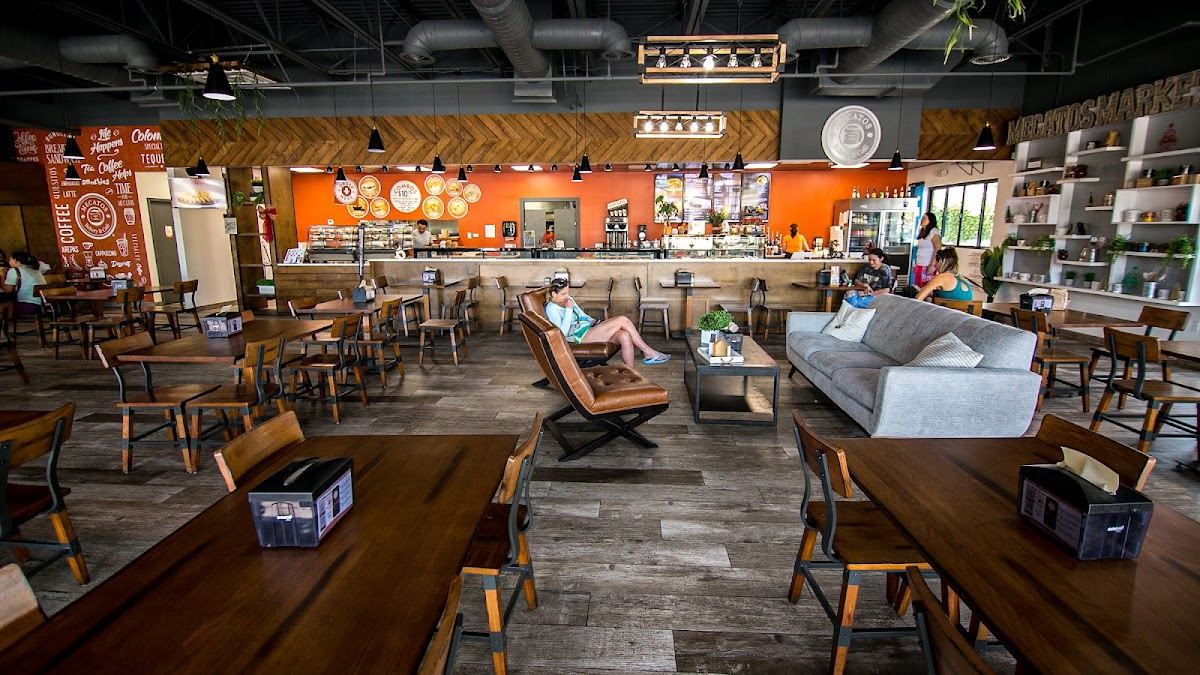 Mecatos Bakery & Café
