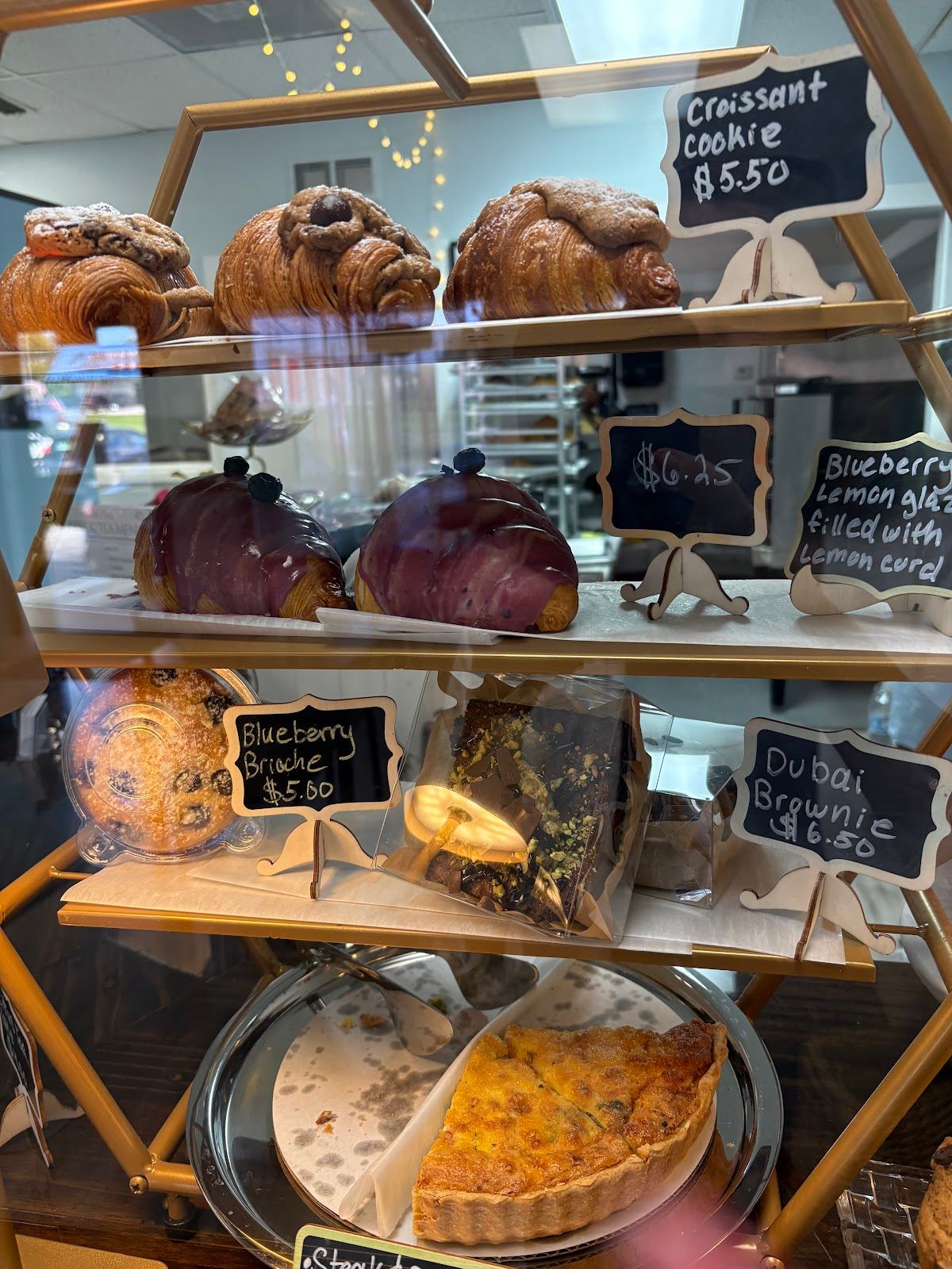 Noisettes Bakeshop