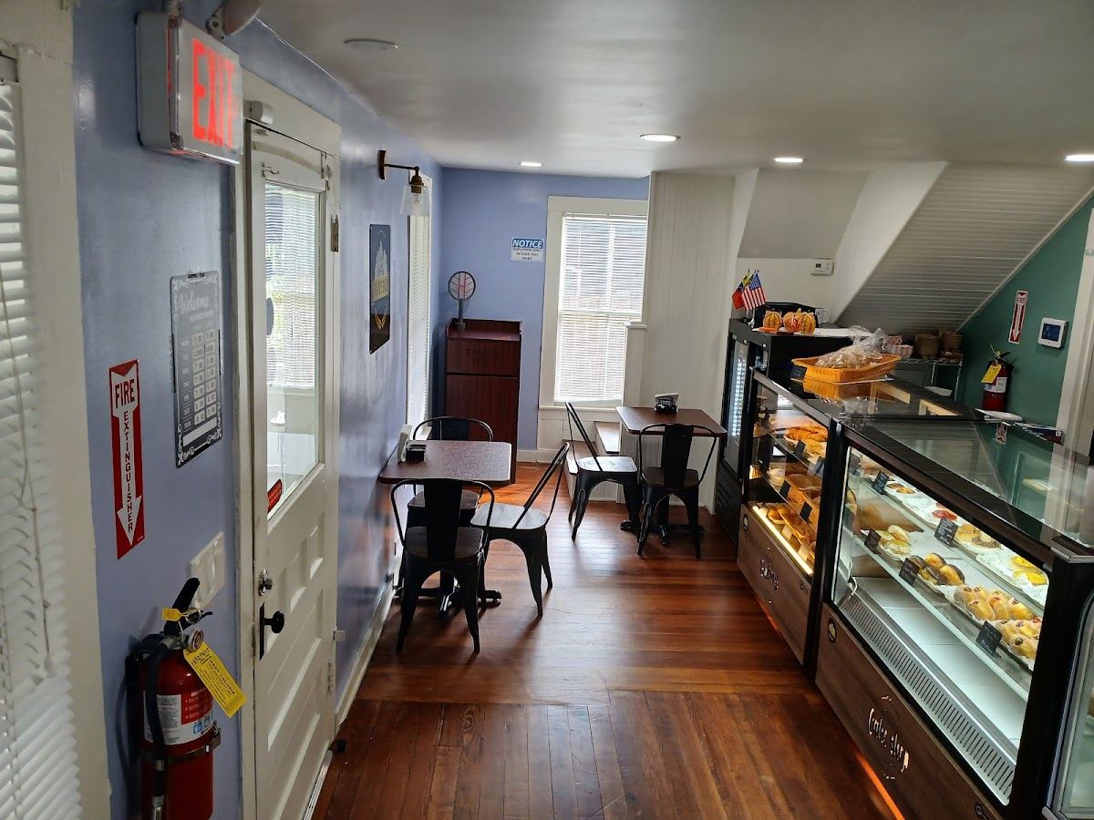 PANYPAN Bakery and Cafe
