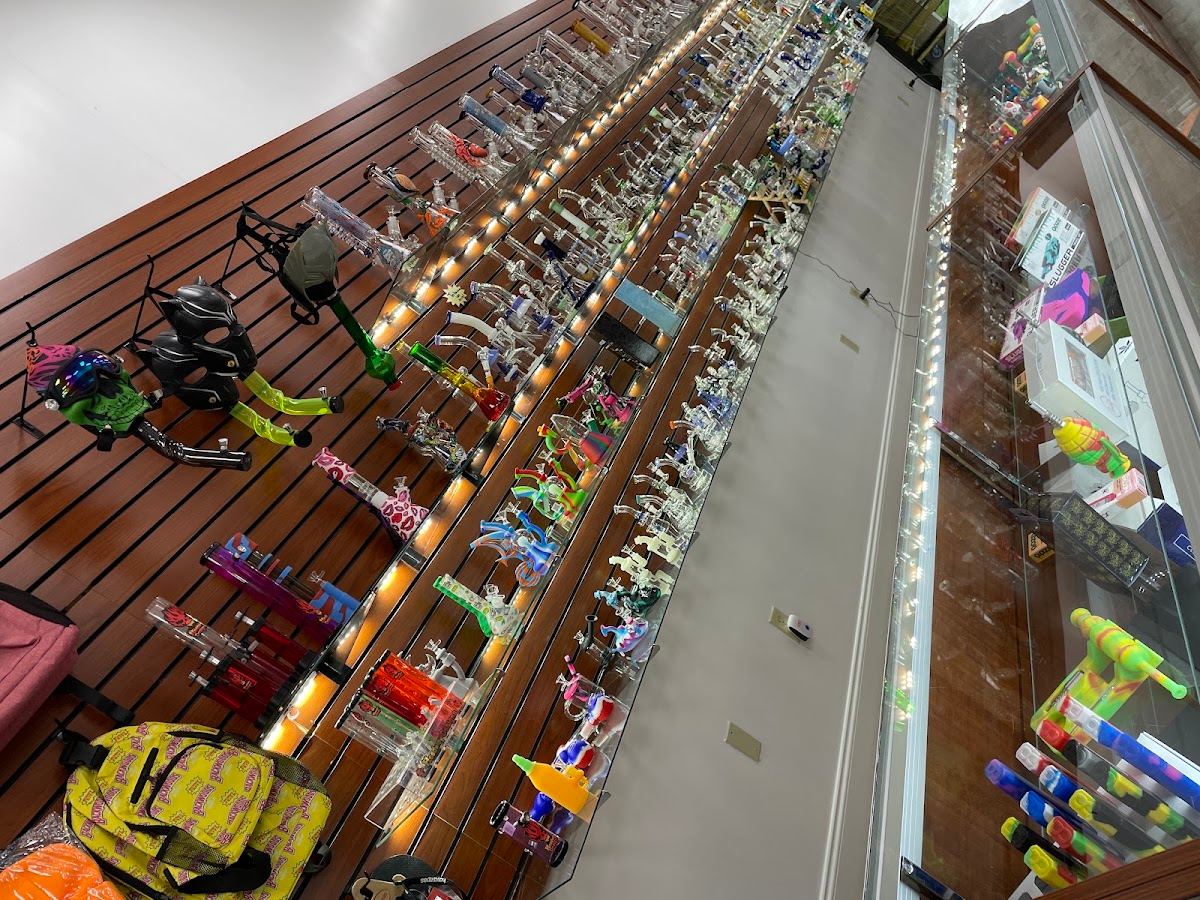 PERSPECTIVE SMOKE SHOP