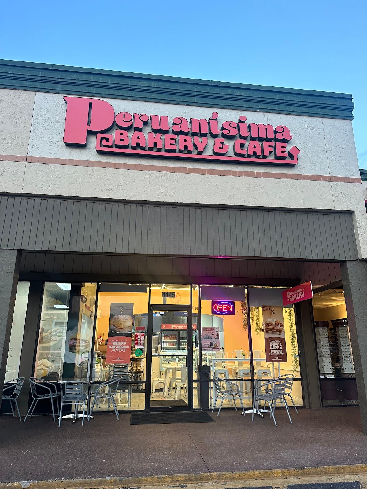 Peruanisima Bakery and Cafe