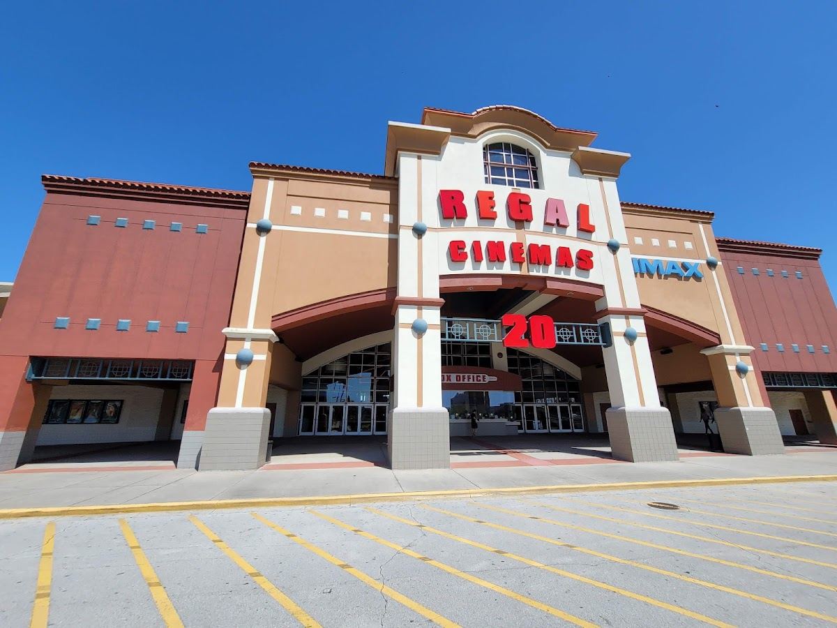 Regal Waterford Lakes