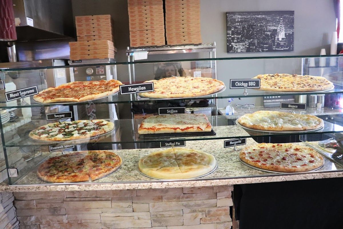 Riverwalk Pizzeria