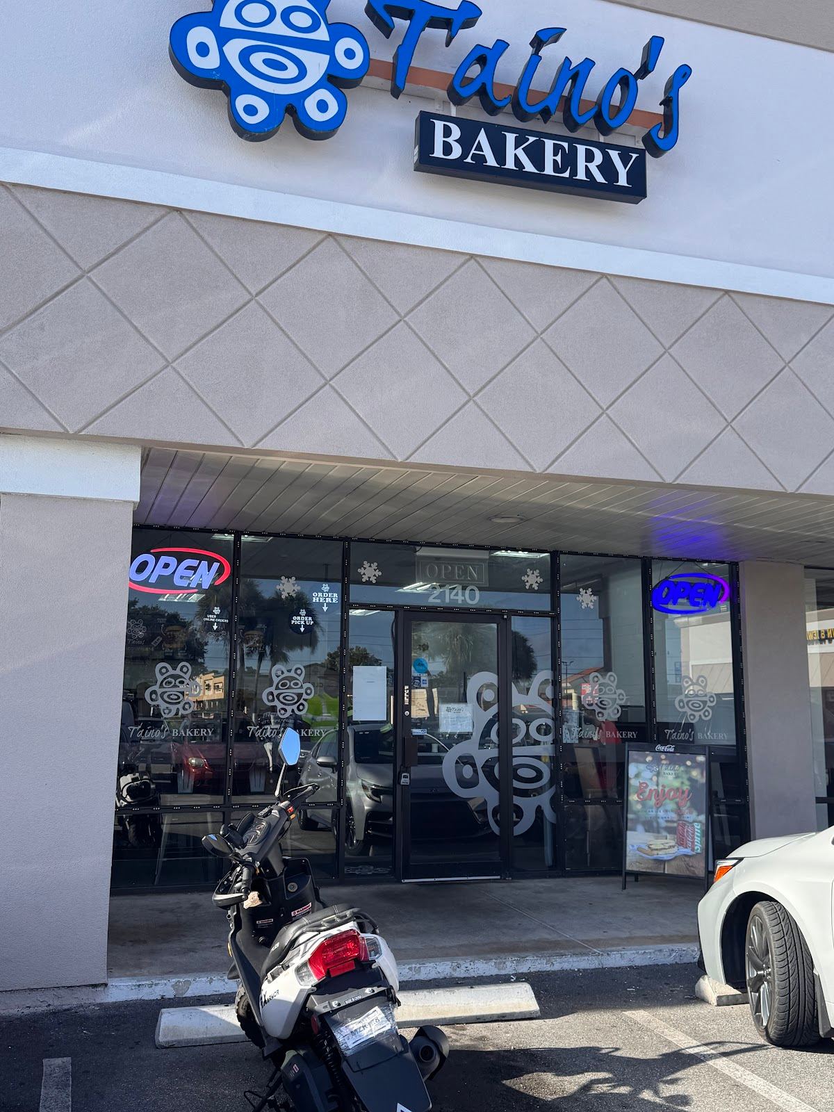 Tainos Bakery & Deli (whisper lakes)