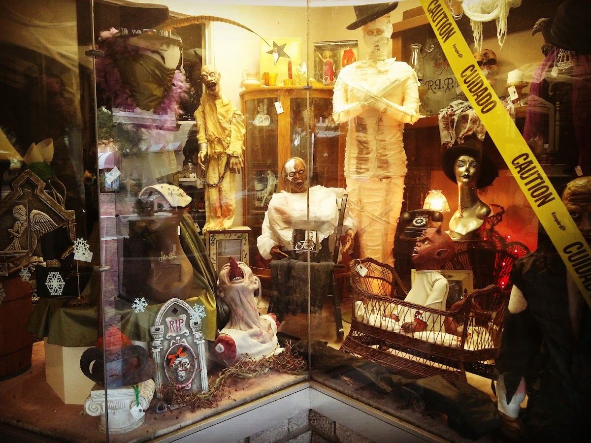 The Treehouse Antiques