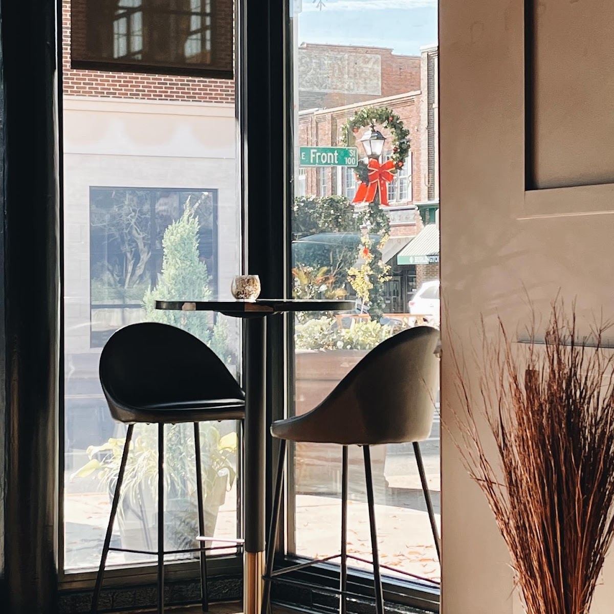 Tanner's Wine Bar