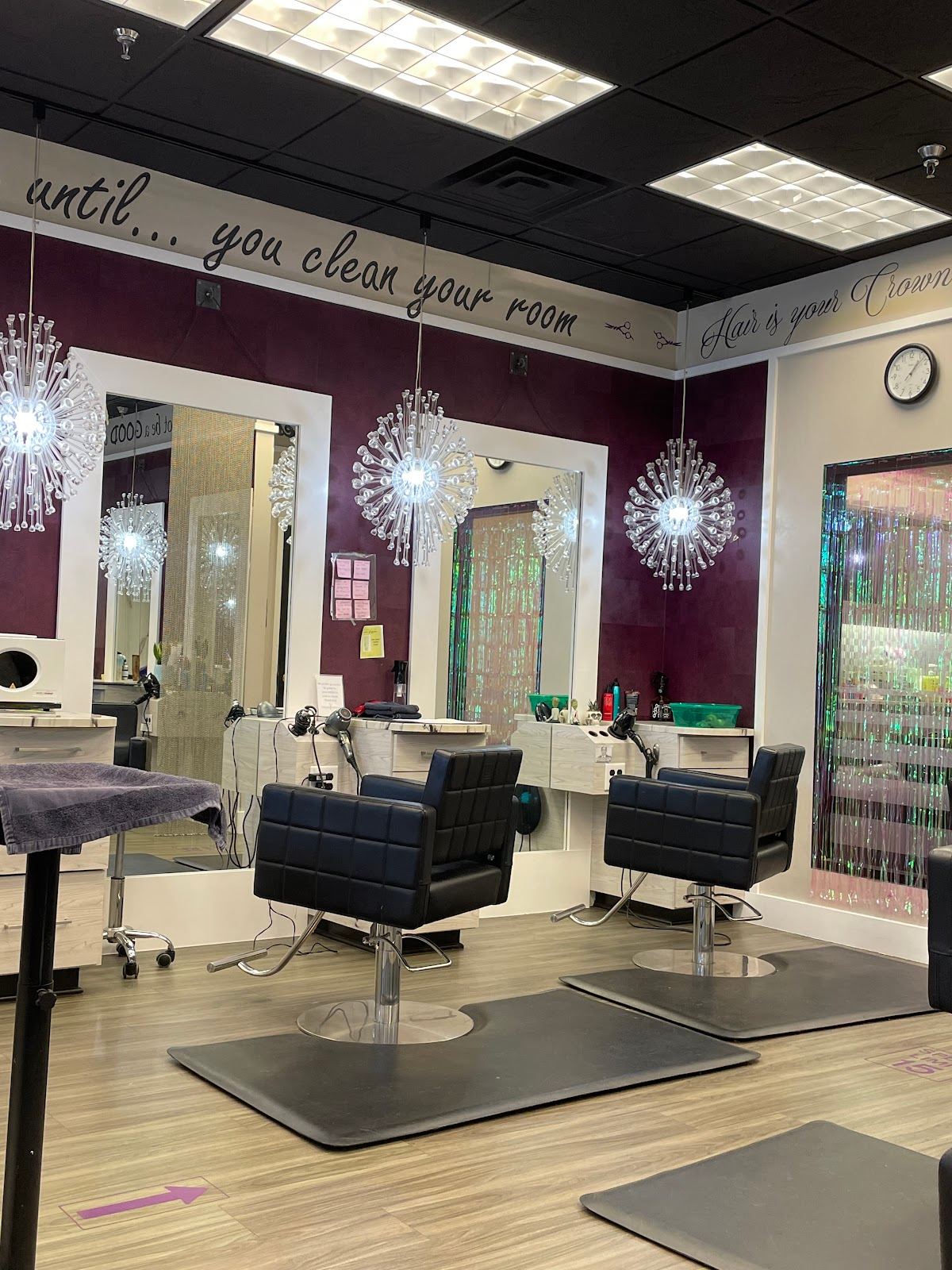 Twisted Scizzors Salon