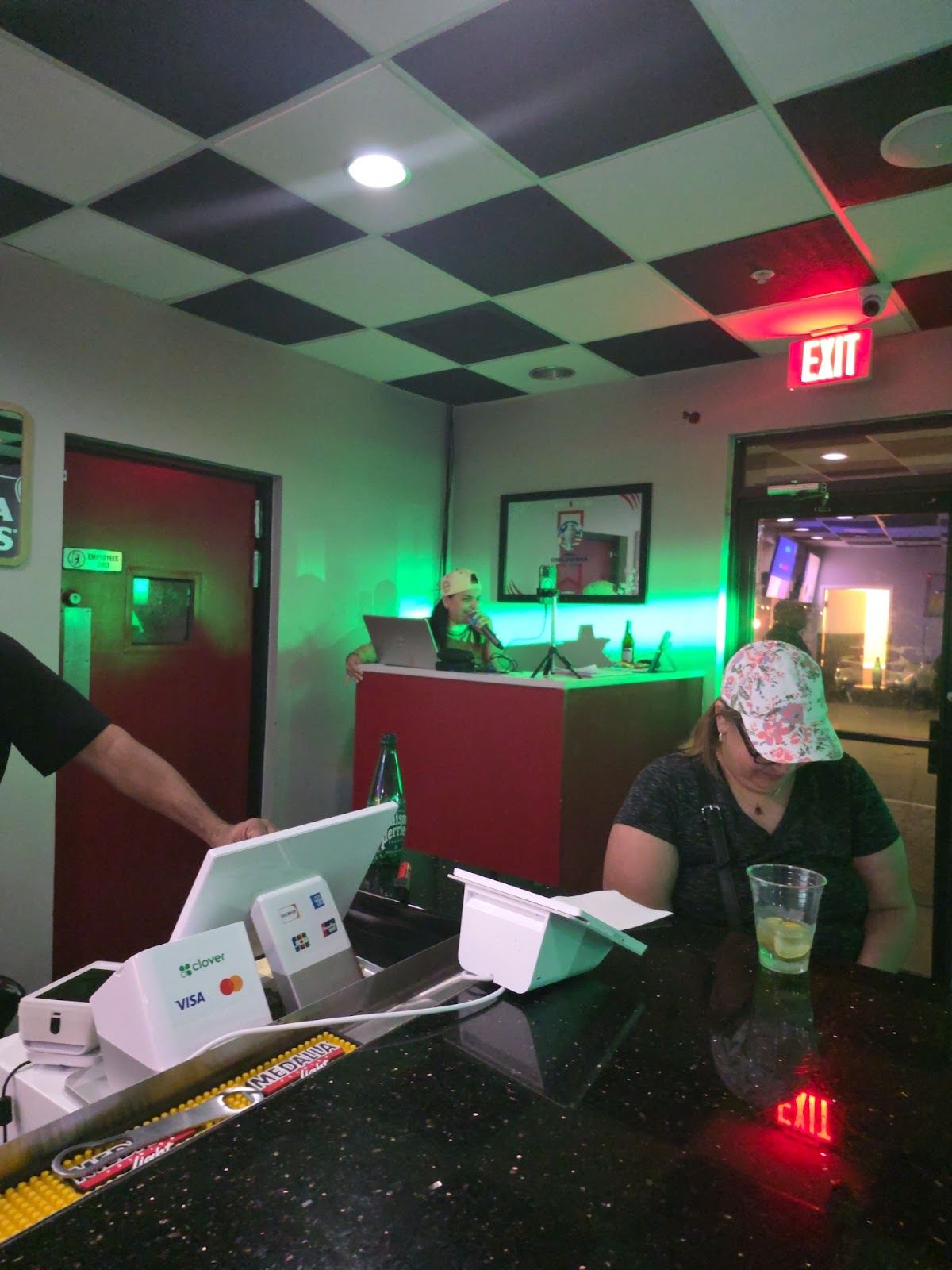 EL BOHIO SPORT BAR