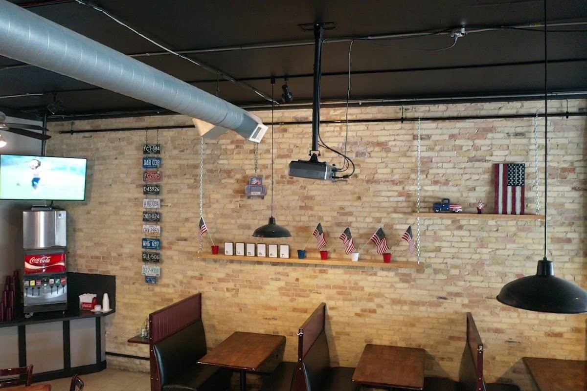 327 Pizza and Pub
